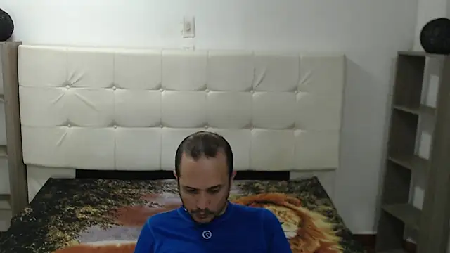 JhonTorres018 online show from November 19, 4:01 am