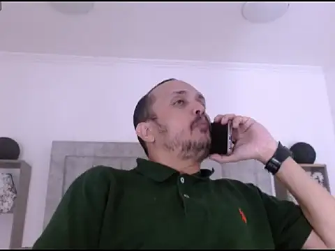 JhonTorres018 online show from February 2, 8:40 pm