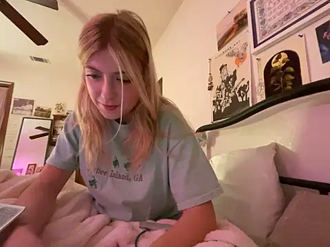 sinfulblonde1 online show from February 19, 2:23 am