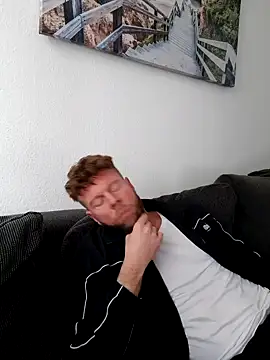 xXCR07xX online show from February 23, 8:39 am