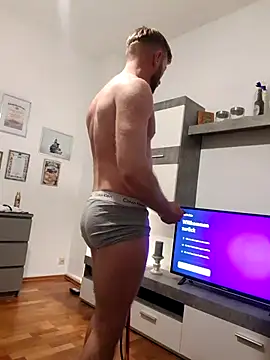 xXCR07xX online show from November 30, 4:11 pm