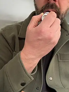 plaintreebull online show from February 26, 5:45 pm