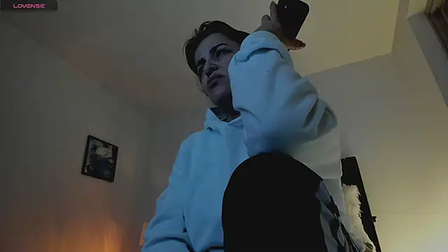 Skay Hot online show from March 5, 2:07 am