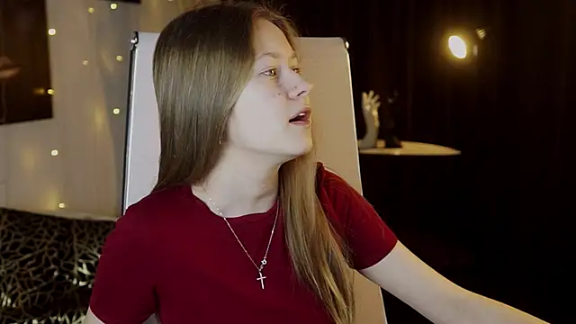 EveMundie online show from March 6, 9:17 am