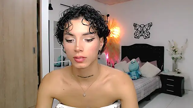 nilam valker online show from February 24, 12:30 am