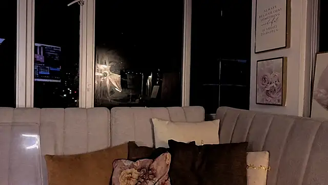 Ivanna West online show from December 3, 10:02 am