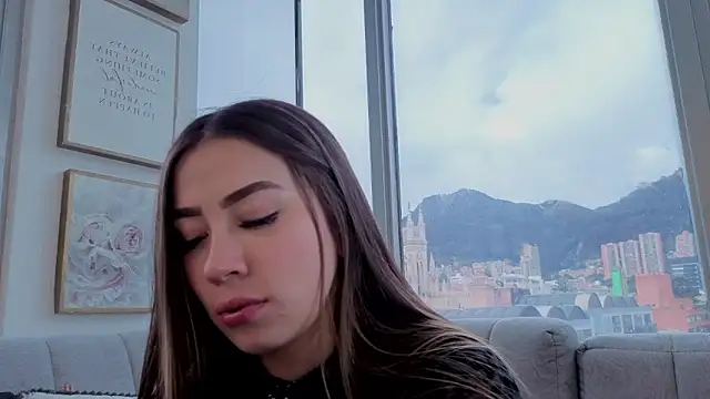 Ivanna West online show from April 19, 6:10 pm