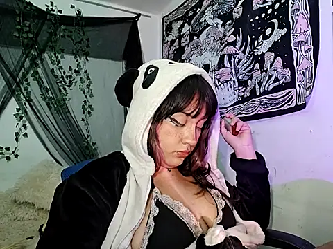 blue katt online show from March 21, 8:28 am