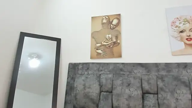 Chloe diamondss online show from March 17, 9:33 am