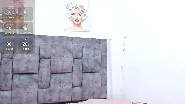 Chloe diamondss online show from March 21, 3:44 am