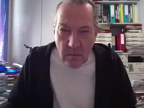 HMStraps01 online show from November 19, 8:14 am