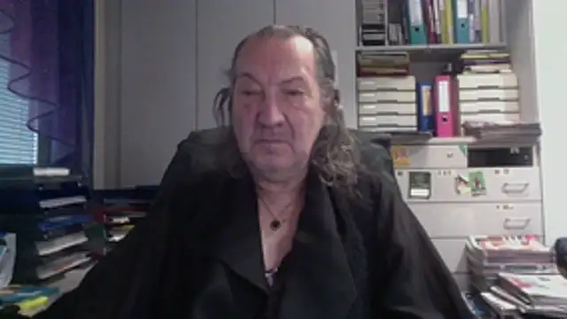 Snapshot of HMStraps01 chatting on February 5, 8:08 am HMStraps01 online show from February 5, 8:08 am