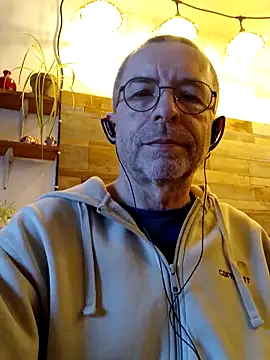 Xavspank2 online show from February 10, 10:30 am