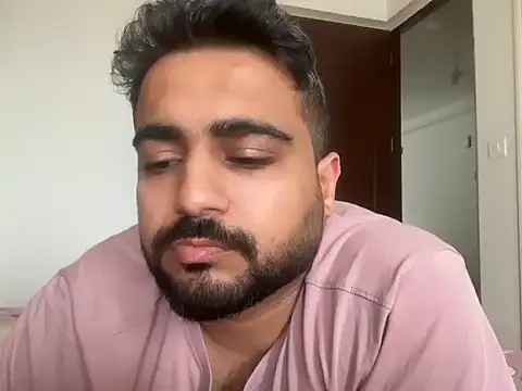 Snapshot of indian_thonger chatting on June 21, 11:35 am indian thonger online show from June 21, 11:35 am