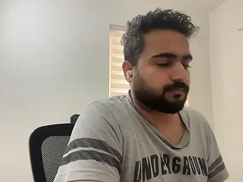 Snapshot of indian_thonger chatting on July 22, 7:00 am indian thonger online show from July 22, 7:00 am