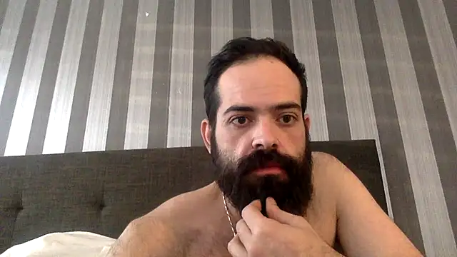 guccititi online show from September 11, 10:21 pm