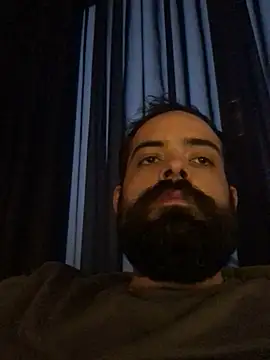 guccititi online show from April 15, 9:49 am