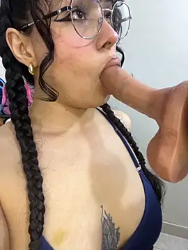 Emma Winslow online show from October 9, 6:11 am