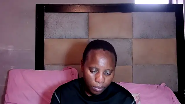 DIVAASS1 online show from May 5, 8:22 am