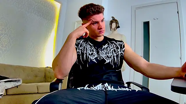 MaxKaiden online show from April 16, 4:13 am