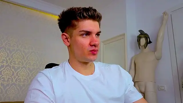 MaxKaiden online show from April 22, 4:37 am