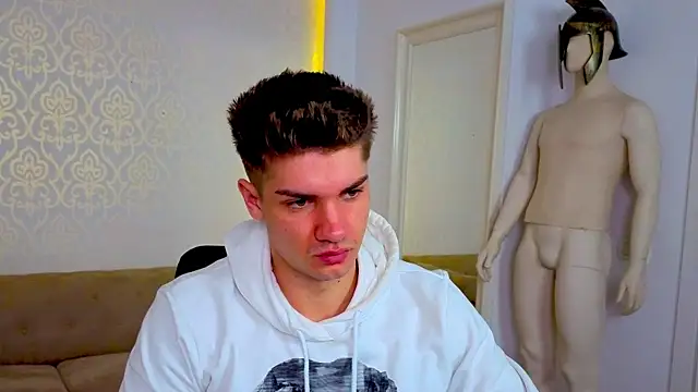 MaxKaiden online show from April 23, 4:03 am