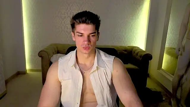 MaxKaiden online show from June 6, 4:06 am