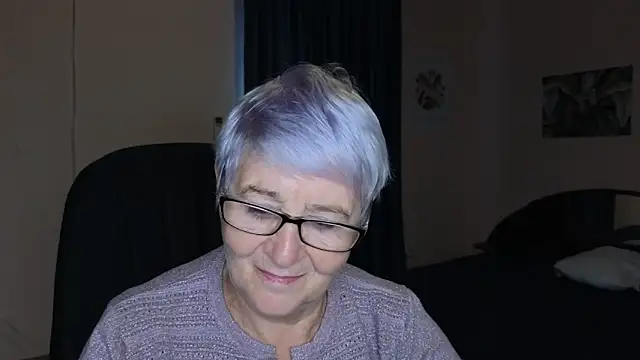 Sandra Snowflake online show from September 23, 4:26 am