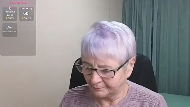 Sandra Snowflake online show from November 17, 3:45 am