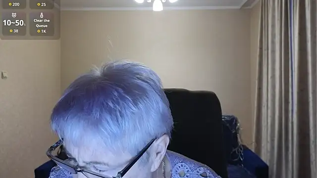 Snapshot of Sandra_Snowflake chatting on February 9, 4:05 am Sandra Snowflake online show from February 9, 4:05 am