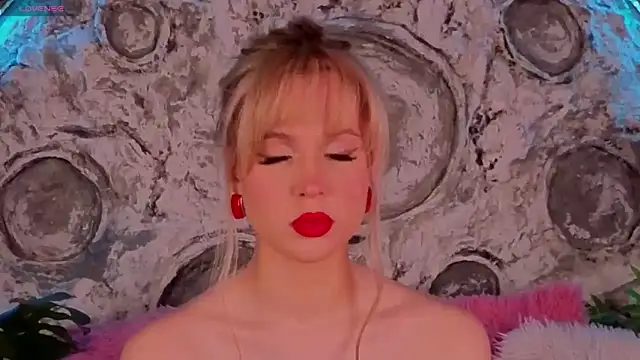 BECKI VRES online show from December 13, 9:09 pm