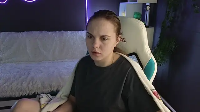 Dyna bae online show from September 15, 2:11 am