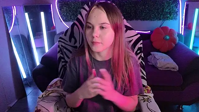 Dyna bae online show from November 12, 9:10 am