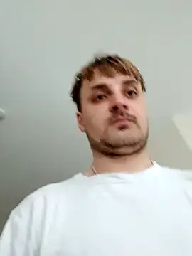 Snapshot of Eusuntnoulgigolo chatting on February 21, 8:51 am Eusuntnoulgigolo online show from February 21, 8:51 am