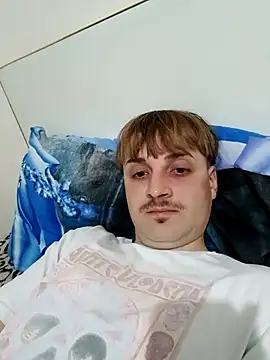 Snapshot of Eusuntnoulgigolo chatting on March 12, 8:20 pm Eusuntnoulgigolo online show from March 12, 8:20 pm