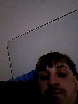 Snapshot of Eusuntnoulgigolo chatting on March 16, 8:32 am Eusuntnoulgigolo online show from March 16, 8:32 am