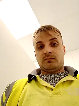 Snapshot of Eusuntnoulgigolo chatting on October 2, 6:42 am Eusuntnoulgigolo online show from October 2, 6:42 am