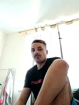 Snapshot of Eusuntnoulgigolo chatting on October 27, 9:46 am Eusuntnoulgigolo online show from October 27, 9:46 am