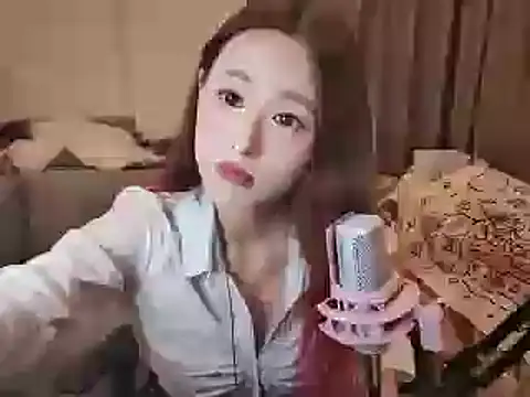 AJ-bebe online show from February 17, 2:15 pm