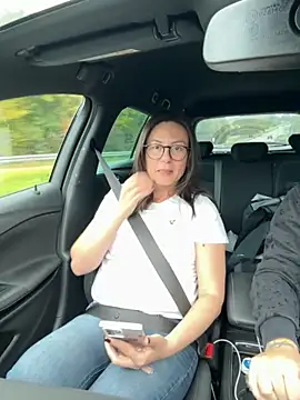 Snapshot of AvaFlowers6 chatting on October 9, 7:28 am AvaFlowers6 online show from October 9, 7:28 am