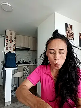 Coeur de luxure online show from September 24, 7:39 pm