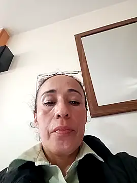 Coeur de luxure online show from October 31, 7:04 pm