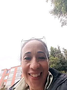 Coeur de luxure online show from November 19, 7:25 pm