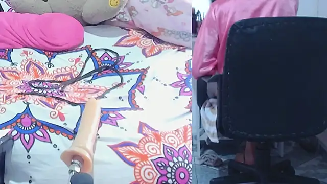 afroditacute15 online show from November 24, 7:13 pm