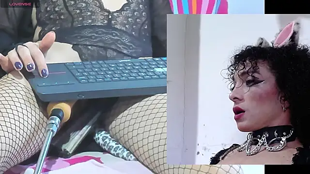 afroditacute15 online show from February 11, 9:09 pm