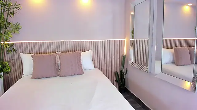 GeorginaReyes online show from January 14, 10:47 pm