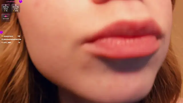 Snapshot of FloraBonde chatting on February 23, 10:28 am FloraBonde online show from February 23, 10:28 am