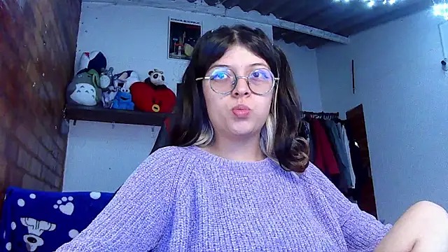 Emily  katz online show from March 16, 9:47 pm