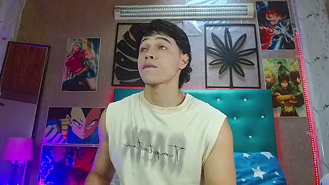 LiamAndrewzz online show from November 26, 5:14 pm