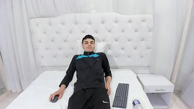 frank jhonsson online show from December 17, 5:08 pm